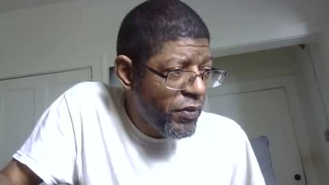 Snapshot of arteblazze chatting on January 30, 7:04 pm Arteblazze not daddy boy bitch or nigga online show from January 30, 7:04 pm