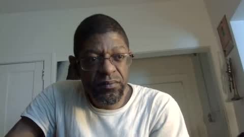 Snapshot of arteblazze chatting on February 16, 1:27 pm Arteblazze not daddy boy bitch or nigga online show from February 16, 1:27 pm