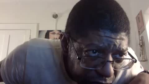 Snapshot of arteblazze chatting on March 1, 4:37 am Arteblazze not daddy boy bitch or nigga online show from March 1, 4:37 am