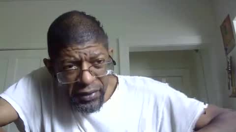 Snapshot of arteblazze chatting on March 7, 5:06 pm Arteblazze not daddy boy bitch or nigga online show from March 7, 5:06 pm