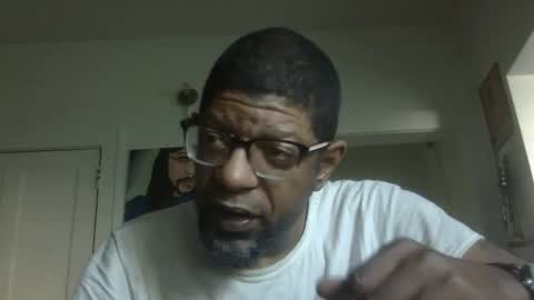 Snapshot of arteblazze chatting on September 12, 1:11 pm Arteblazze not daddy boy bitch or nigga online show from September 12, 1:11 pm