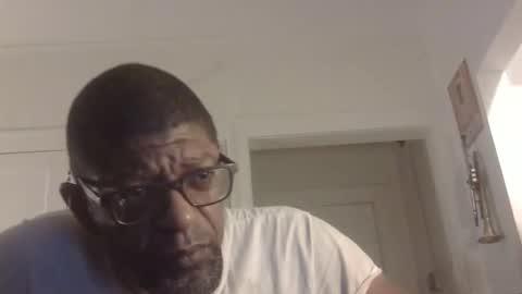 Snapshot of arteblazze chatting on September 19, 1:07 am Arteblazze not daddy boy bitch or nigga online show from September 19, 1:07 am