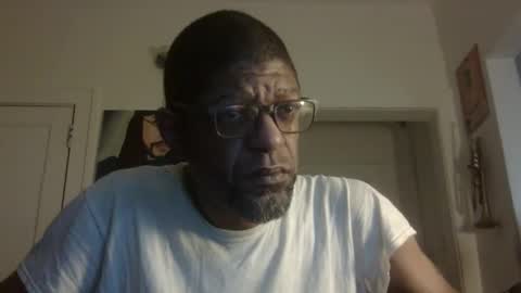 Snapshot of arteblazze chatting on October 7, 12:35 pm Arteblazze not daddy boy bitch or nigga online show from October 7, 12:35 pm