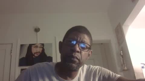 Snapshot of arteblazze chatting on October 17, 6:27 am Arteblazze not daddy boy bitch or nigga online show from October 17, 6:27 am