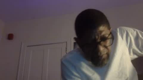 Snapshot of arteblazze chatting on June 22, 3:47 am Arteblazze not daddy boy bitch or nigga online show from June 22, 3:47 am