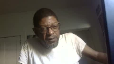 Snapshot of arteblazze chatting on July 1, 12:29 pm Arteblazze not daddy boy bitch or nigga online show from July 1, 12:29 pm