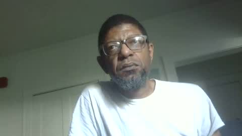 Snapshot of arteblazze chatting on July 9, 1:59 pm Arteblazze not daddy boy bitch or nigga online show from July 9, 1:59 pm