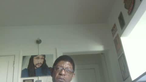 Snapshot of arteblazze chatting on July 15, 3:39 pm Arteblazze not daddy boy bitch or nigga online show from July 15, 3:39 pm