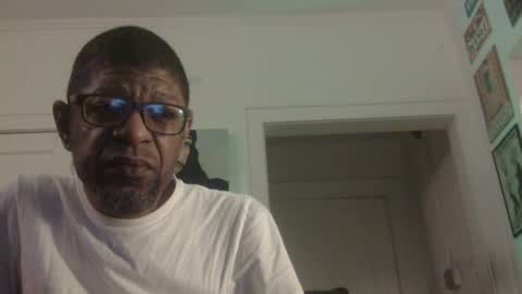 Snapshot of arteblazze chatting on July 25, 4:21 am Arteblazze not daddy boy bitch or nigga online show from July 25, 4:21 am