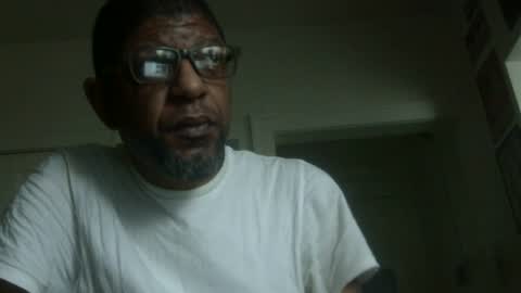 Snapshot of arteblazze chatting on July 26, 12:34 pm Arteblazze not daddy boy bitch or nigga online show from July 26, 12:34 pm