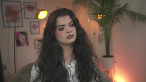 Chloe  online show from November 29, 1:30 am