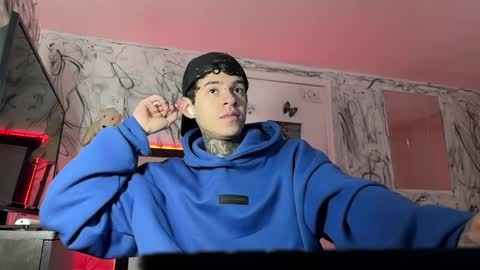   online show from February 5, 2:05 pm