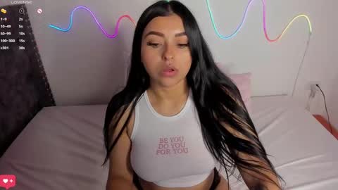 Snapshot of artemisa67_ chatting on December 2, 7:47 am ESTEFANY online show from December 2, 7:47 am