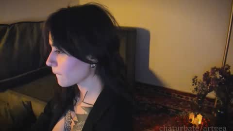 Snapshot of artgea chatting on November 26, 12:22 am Linda independent model artgeea online show from November 26, 12:22 am