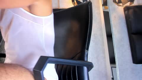 Arthur online show from December 6, 1:51 am