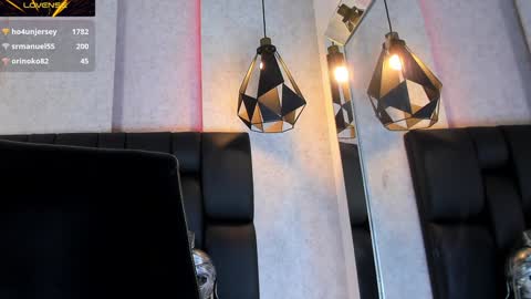 Arthur online show from December 12, 1:43 am