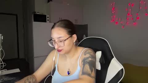 Mia  online show from February 23, 6:05 pm