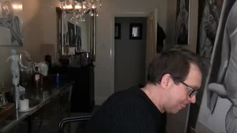 Snapshot of artisterotic chatting on December 11, 4:20 pm artisterotic online show from December 11, 4:20 pm