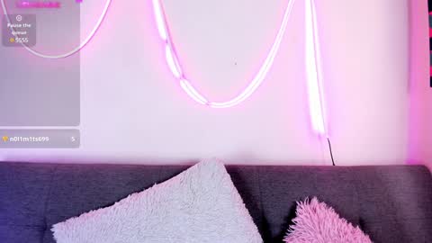 MIA OF artmiajoy online show from January 8, 7:34 pm