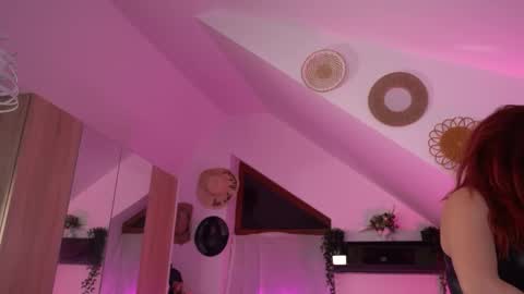 Amalia online show from October 2, 1:56 am