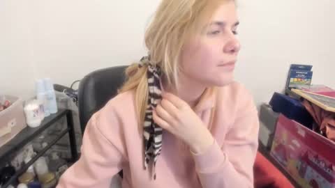 MIA online show from February 18, 11:44 pm