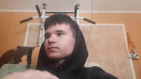 Snapshot of arvyn_ chatting on April 22, 7:55 am Denis online show from April 22, 7:55 am
