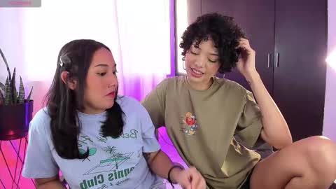 Ariana and Kelsieh online show from February 10, 10:36 pm