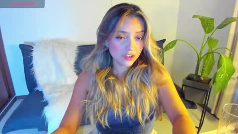 Snapshot of ary_cam230 chatting on November 16, 10:48 pm Zahaara online show from November 16, 10:48 pm