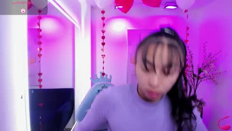 ARY.  online show from February 15, 11:52 am