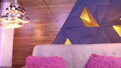 sofia online show from June 30, 11:11 am