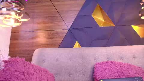 sofia online show from July 6, 3:03 pm