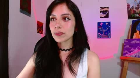 Snapshot of ary_pieerce chatting on May 28, 11:13 pm Independent Model online show from May 28, 11:13 pm