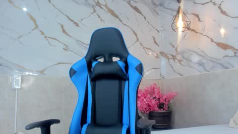 Snapshot of arya_nahalii chatting on November 7, 5:02 pm Ana online show from November 7, 5:02 pm