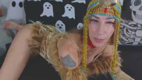 Snapshot of aryafrei chatting on November 1, 3:52 am Arya online show from November 1, 3:52 am