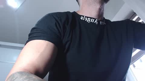 AryanAian1 online show from November 5, 11:32 am