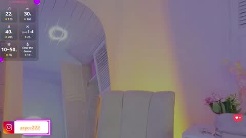 arycooper_ online show from June 22, 1:19 pm