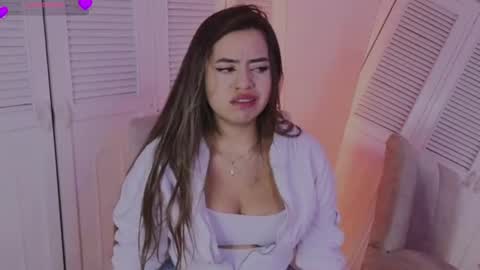 arycooper_ online show from June 30, 1:56 pm