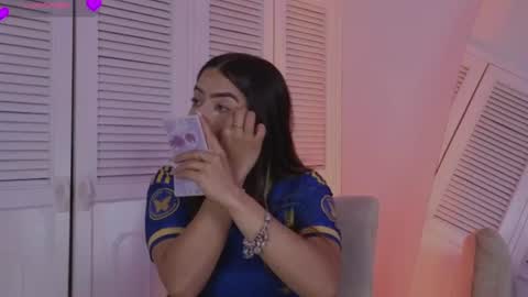 arycooper_ online show from July 3, 1:50 pm