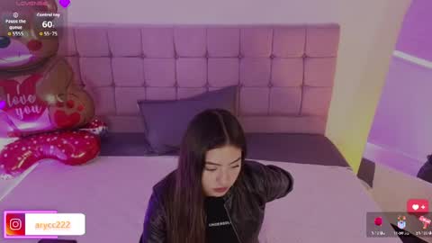 arycooper_ online show from July 15, 2:00 pm