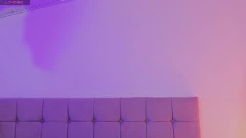 arycooper_ online show from July 28, 6:20 pm