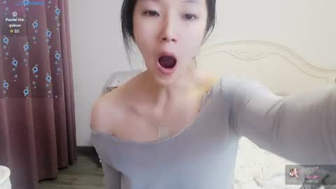 Lily online show from June 27, 3:55 am