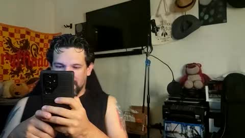 devilPup75 online show from December 22, 6:49 pm