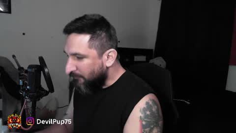 devilPup75 online show from June 9, 3:29 am