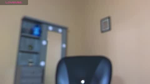 Snapshot of asenaesmee chatting on January 22, 7:56 pm Asena online show from January 22, 7:56 pm