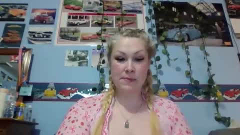 ash0ley online show from January 14, 4:01 pm