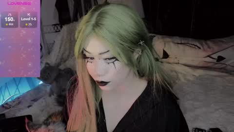 Snapshot of asha_nekooo chatting on February 17, 12:10 am Sasha next stream December 4st at 0000- 0030 am German time online show from February 17, 12:10 am