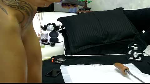Snapshot of ashadevon_fit chatting on December 19, 1:50 am Asha online show from December 19, 1:50 am