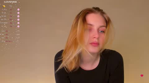 your pretty Ashley online show from November 17, 5:08 pm