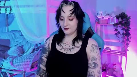 AshleyAshe  online show from October 8, 10:40 pm