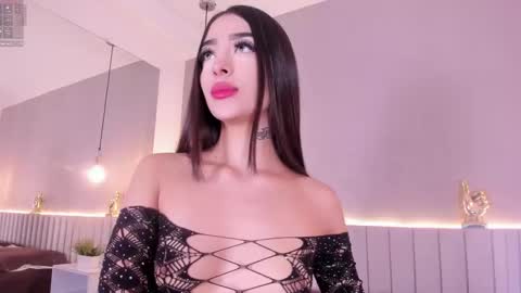 I am Ashley online show from November 20, 7:24 pm